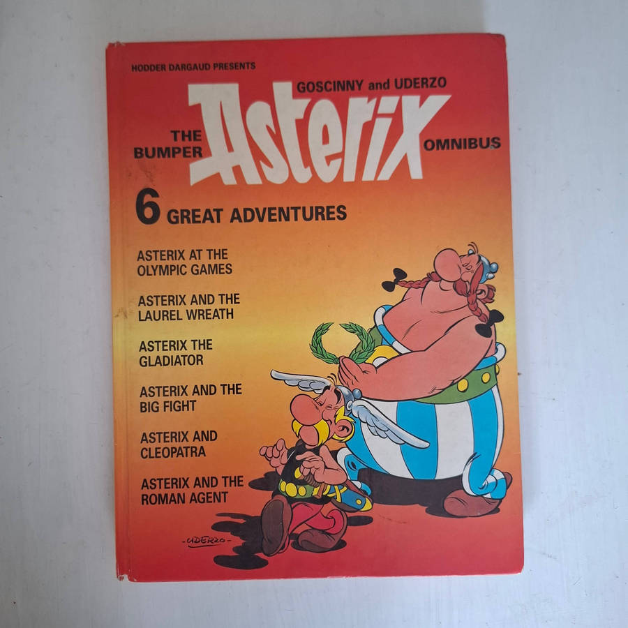 4 X  Asterix books