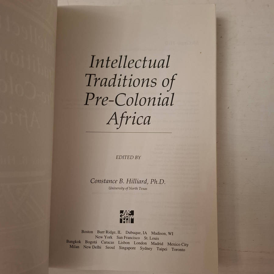 The Intellectual Traditions of Pre-Colonial Africa (Paperback) Constance Hilliard