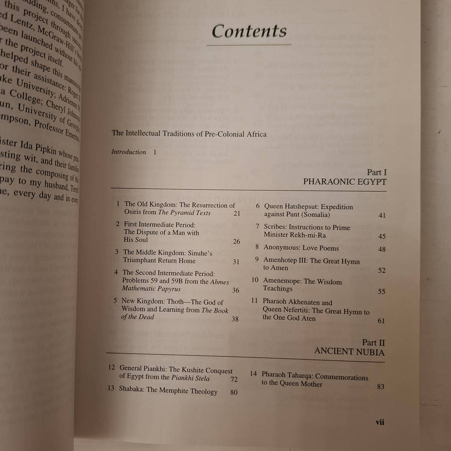 The Intellectual Traditions of Pre-Colonial Africa (Paperback) Constance Hilliard
