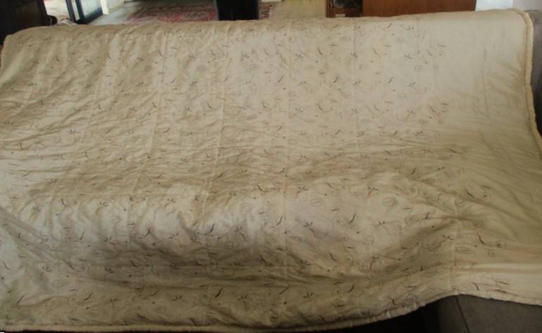 An enormous embroidered light gold comforter to fit king & queen size bed - 269cm x 262cm