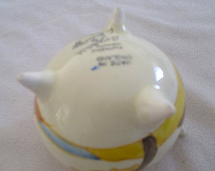 Bargain!! Circa 1930's - small Clarice Cliff Fantasque Bizarre cauldron (market value R2500-R3000)