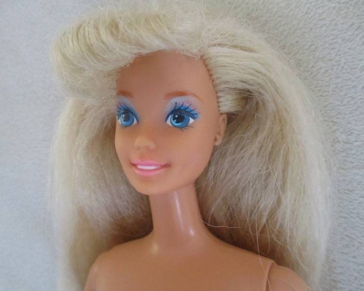 Vintage 1991/92 Totally Hair Barbie with very long hair and in lovely dress - knees bend