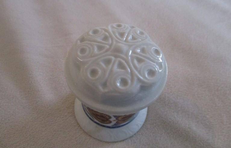 Three Elizabeth Arden collectables for one price