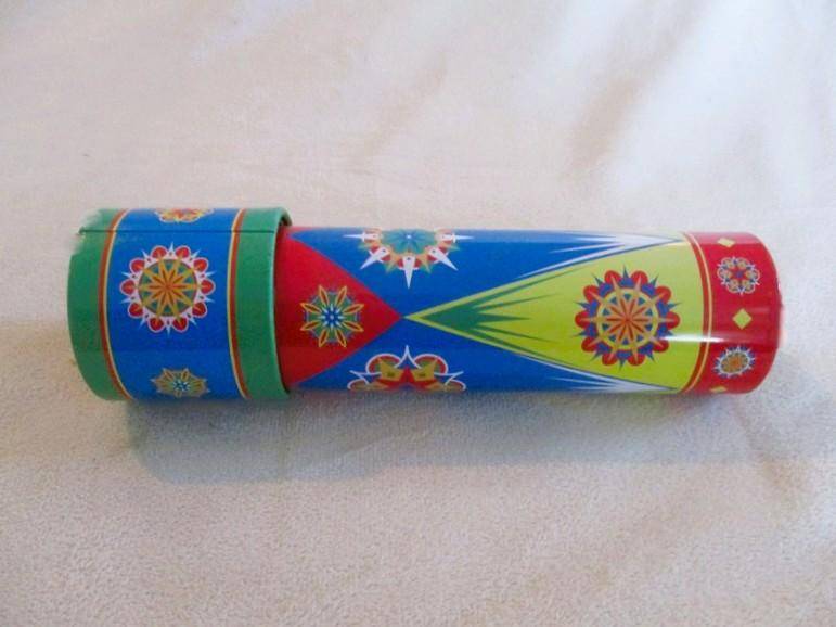 Childhood fun - colourful Schylling Rowley tin kaleidoscope