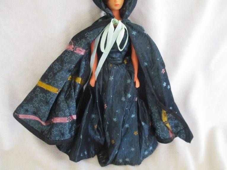 Collectable vintage 1960's Barbie clone doll made in Hong Kong in gorgeous dress and cape
