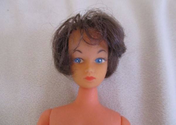 Collectable vintage 1960's Barbie clone doll made in Hong Kong in gorgeous dress and cape