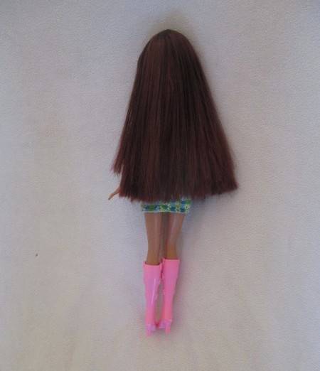 Vintage 1999 Mattel "Pretty in Plaid" Barbie Redhead in original dress - knees bend
