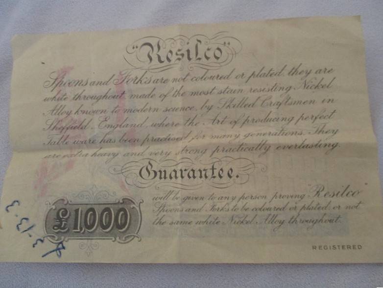 Excellent vintage nickel silver Viners Resilco, Sheffield set in original canister - super stainless