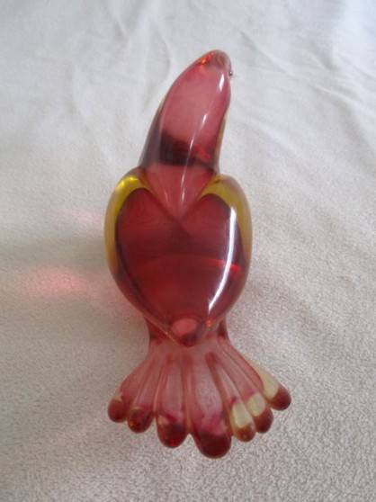 Exceptional Murano Art Glass Paperweight - pigeon