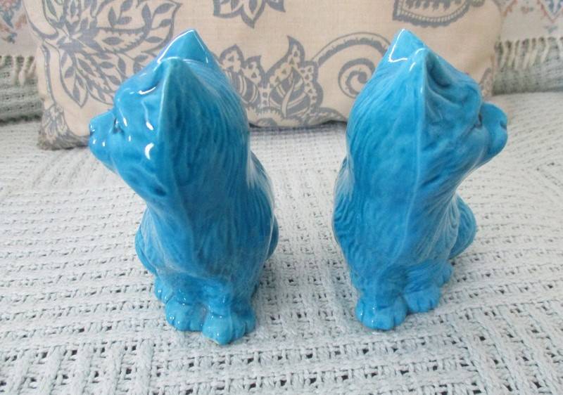 Pair of high value vintage Chinese turquoise glazed porcelain cats - perfect condition
