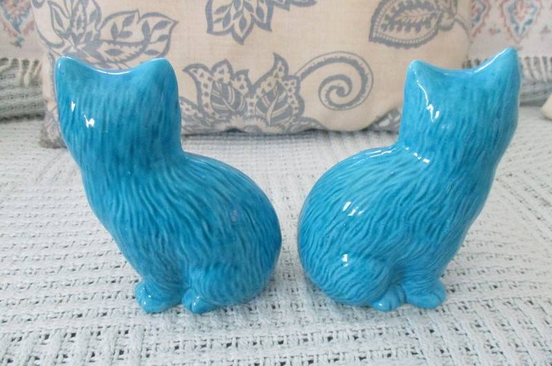 Pair of high value vintage Chinese turquoise glazed porcelain cats - perfect condition