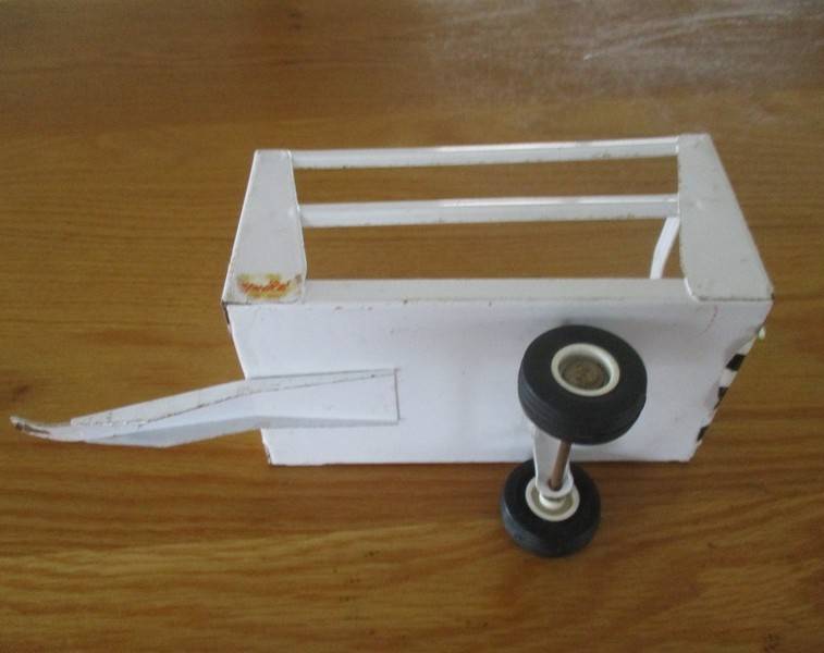 Vintage two wheeled Strike trailer