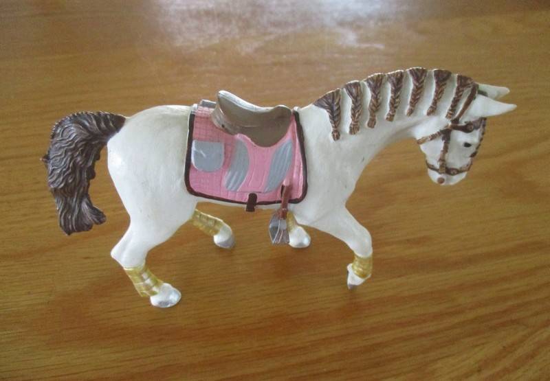 Two cute, detailed plastic horses
