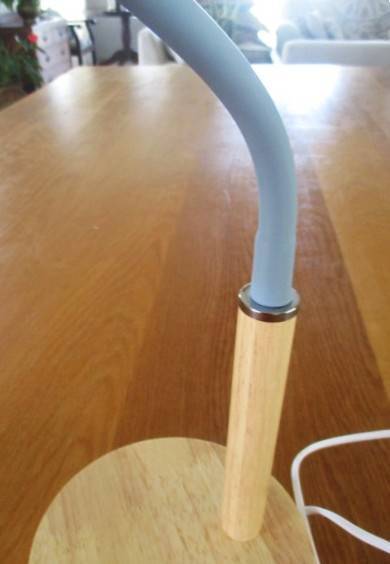 Greenville desk lamp/student lamp with flexi arm - metal on wooden base - excellent condition