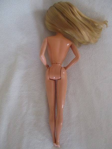 Vintage 1970's/80's Mattel Barbie doll made in the Philippines with original ring