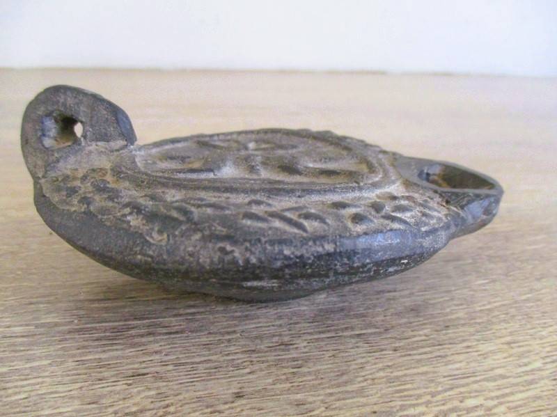 What a find!  Ancient Roman Oil lamp!