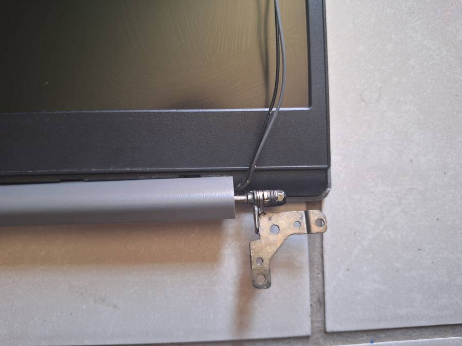 Lenovo Ideapad 3 Top cover / Screen / Hinges / Webcam Complete