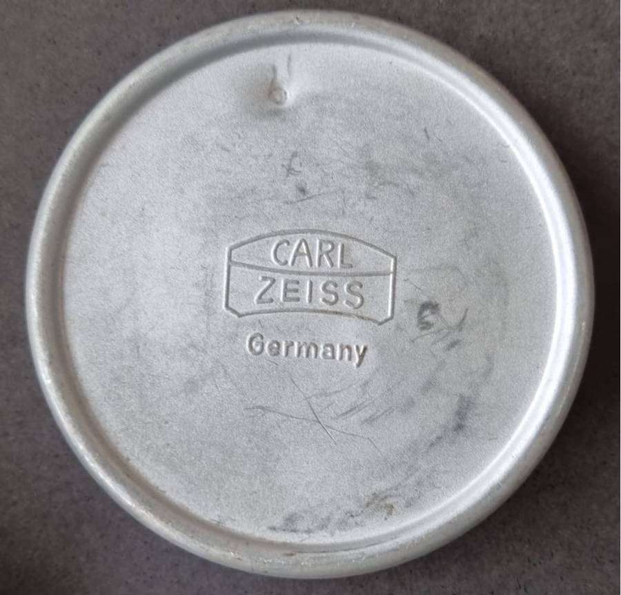 Carl Zeiss f4.8 /180mm Sonnar Lens - Linhof shutter plate