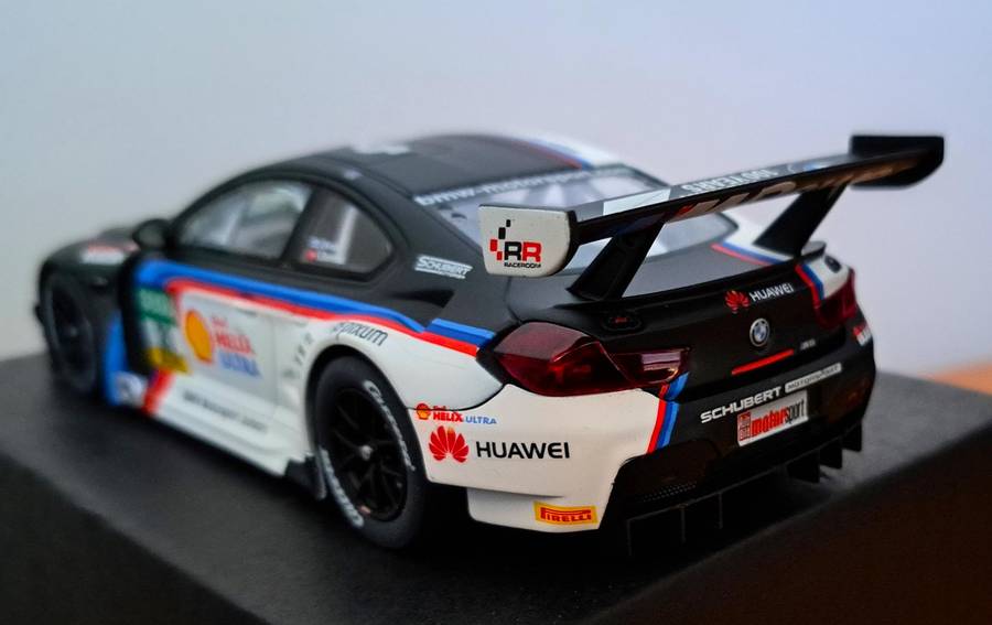 Carrera BMW M6 GT3 "Schubert Motorsport" Digital Slot Car 1/32