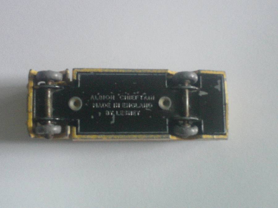 Matchbox Regular Wheels Albion Chieftain Lesney England #51a