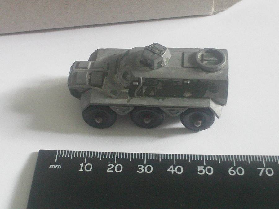 Matchbox Regular Wheels Saracen Personnel Carrier Lesney England #54a