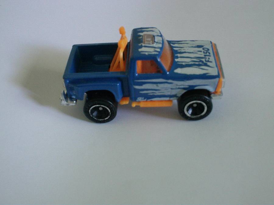 Matchbox MB55 Flareside Pickup China