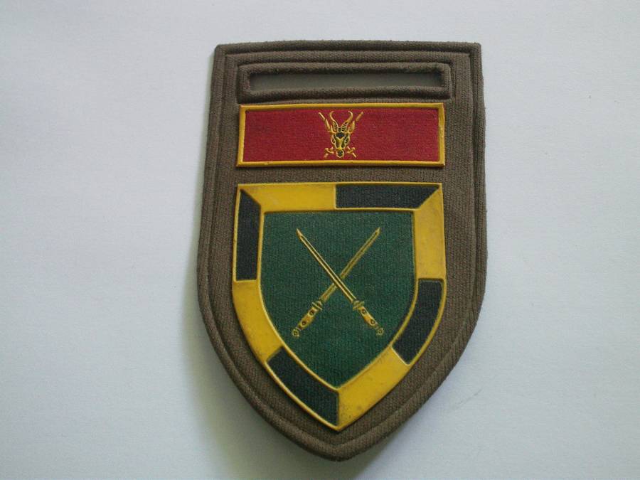 SADF - Infantry School With Chief of Army Command Tupper Shoulder Flash