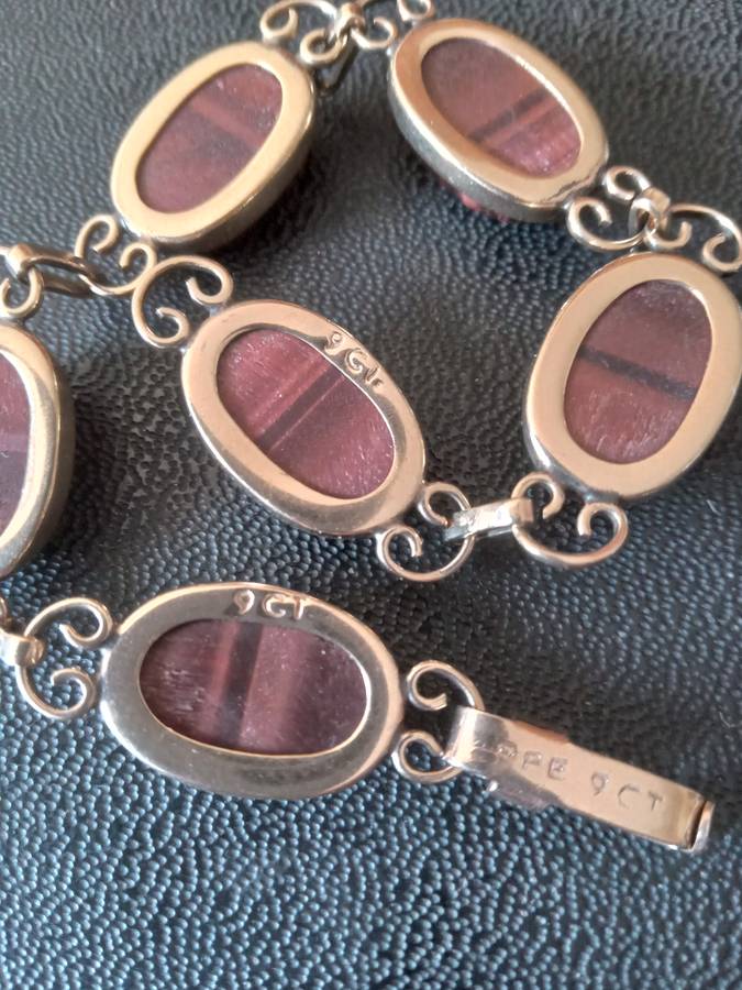 Vintage 9ct Gold And Red Tiger's Eye Link Bracelet