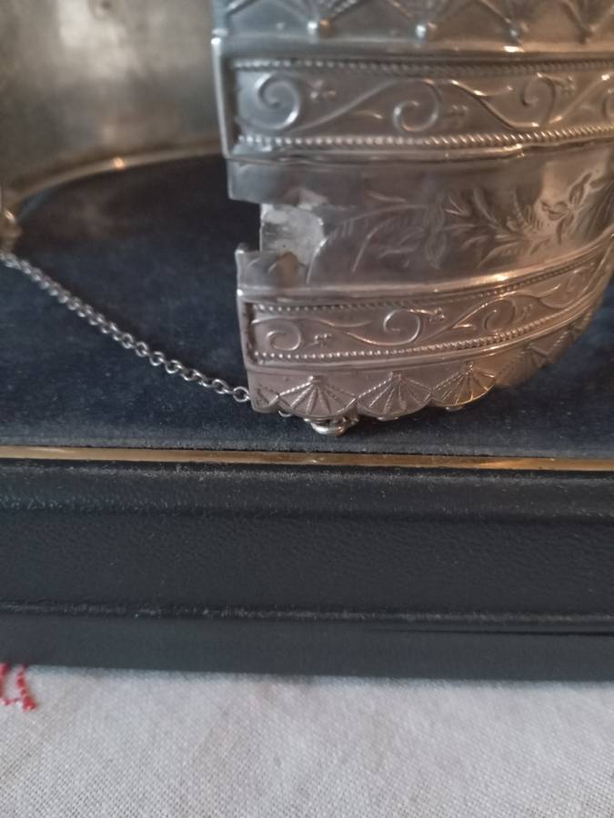 Antique Victorian Silver Clip/Hinge Bangle