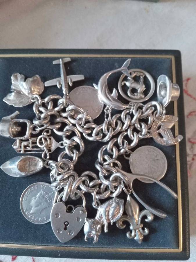 Vintage Sterling Silver Charm Bracelet