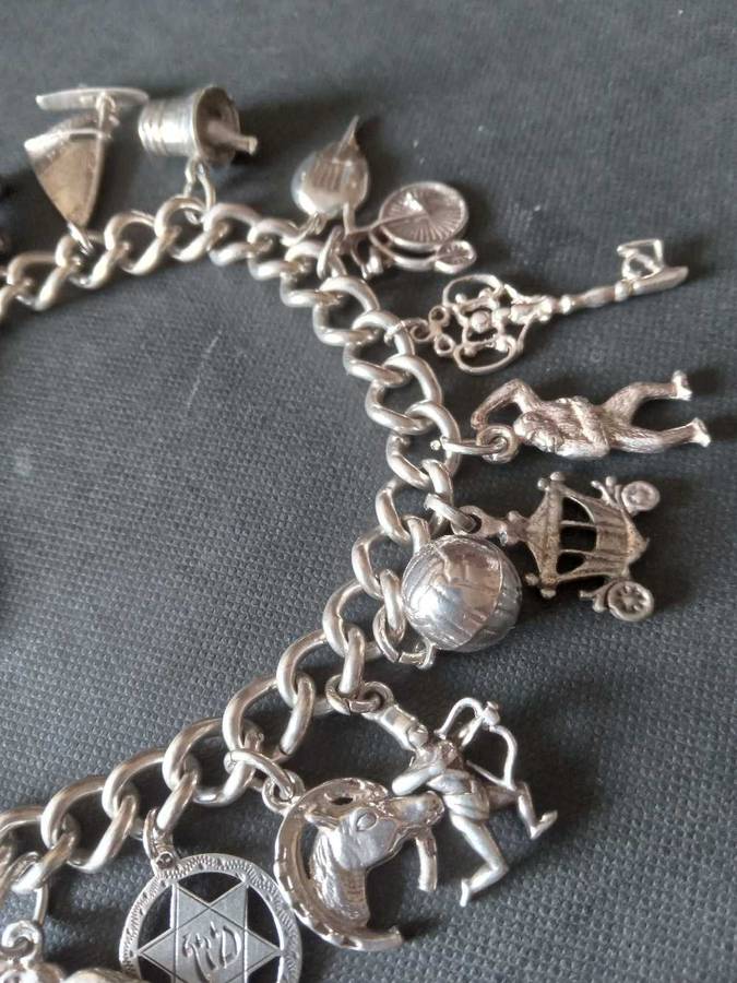 Vintage Sterling Silver Charm Bracelet - (65.8g)