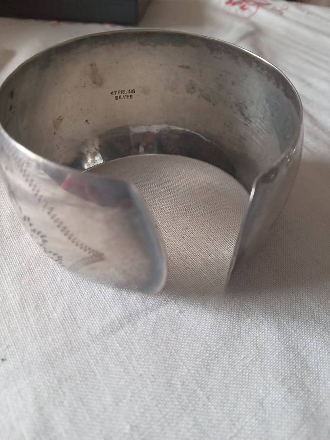Rare Vintage Sterling Silver Etched Chinese Cuff Bangle