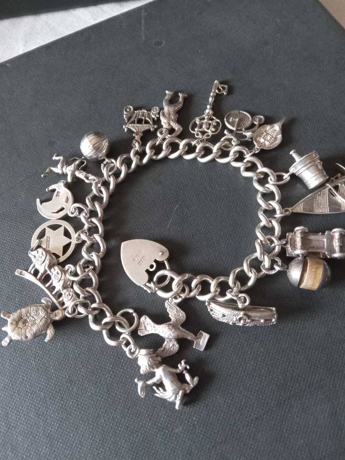 Vintage Sterling Silver Charm Bracelet - (65.8g)