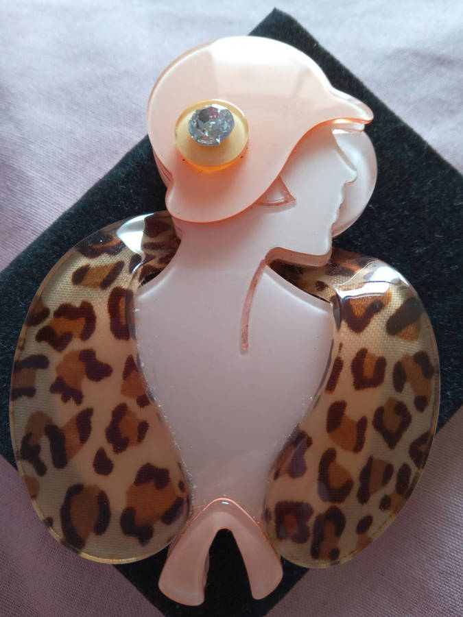 Vintage 1920s Style Flapper Girl Brooch