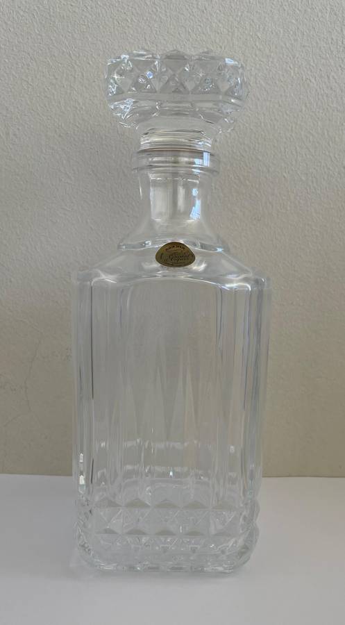 CRISTAL DARQUES - FRANCE LEAD CRYSTAL DECANTER - LABEL ATTACHED IN IMMACULATE CONDITION