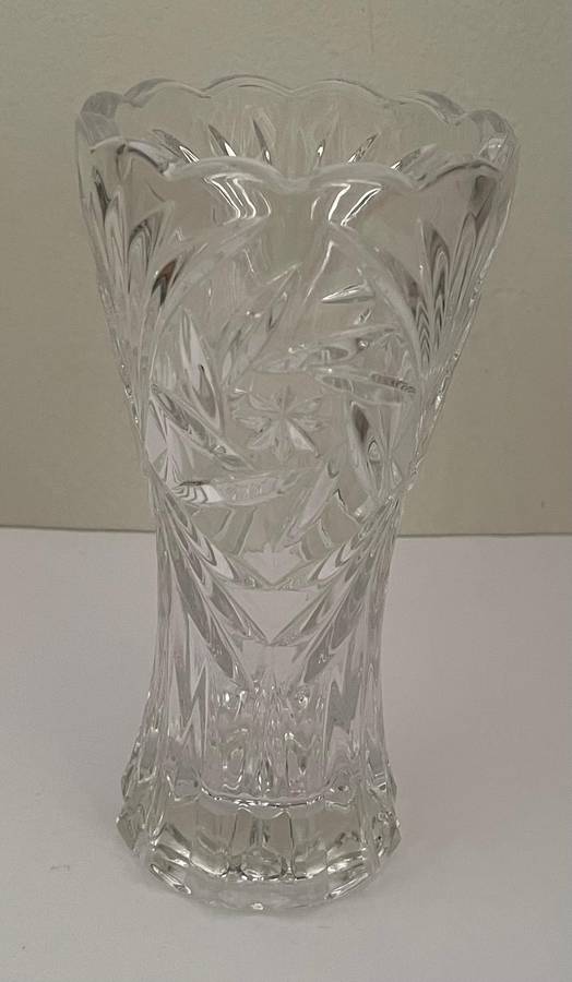 VINCENNES J G DURAND - FRANCE - LEAD CRYSTAL CUT GLASS VASE 15CM