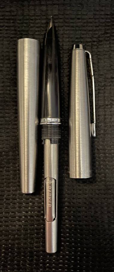 COLLECTABLE STAINLESS STEEL PARKER 45 FOUNTAIN PEN MADE IN ENGLAND