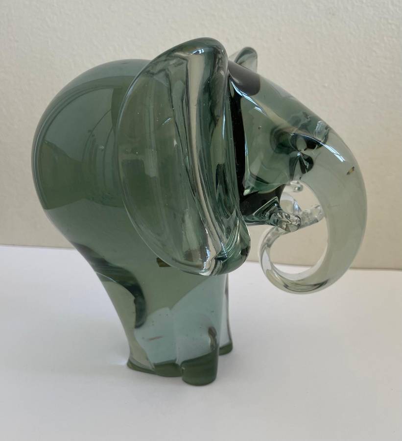 HANDMADE NGWENYA GLASS KINGDOM OF SWAZILAND - ELEPHANT 17CM - WITH ORIGINAL LABEL ATTACHED