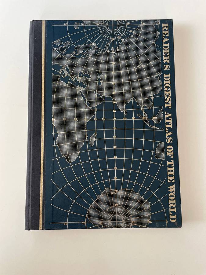 VINTAGE READERS DIGEST WORLD GLOBE AND READERS DIGEST ATLAS OF THE WORLD