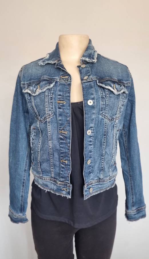 ZARA frayed denim jacket...size XS