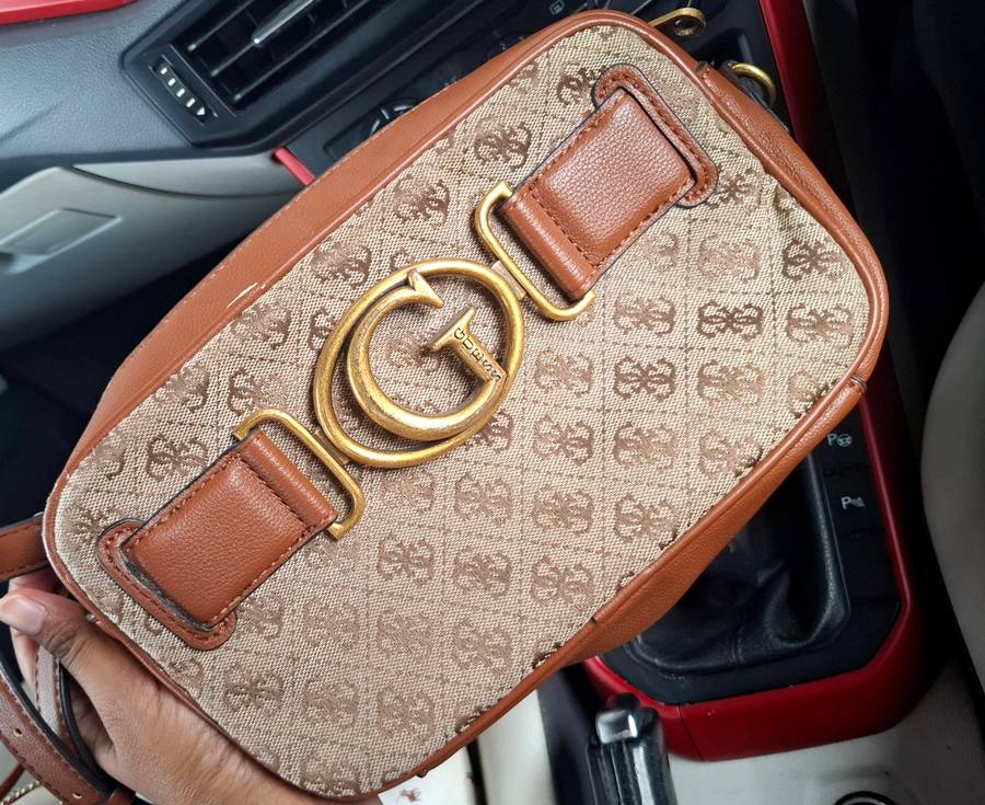 Guess logo bag with chain detail