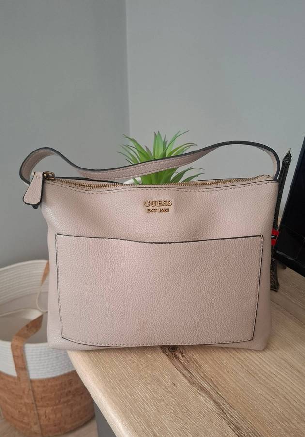 Beautiful brown GUESS bag...never used