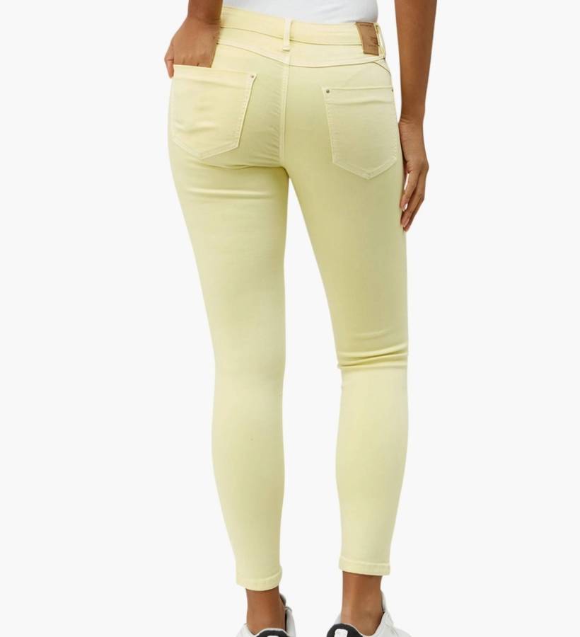 Light yellow ripped jeans