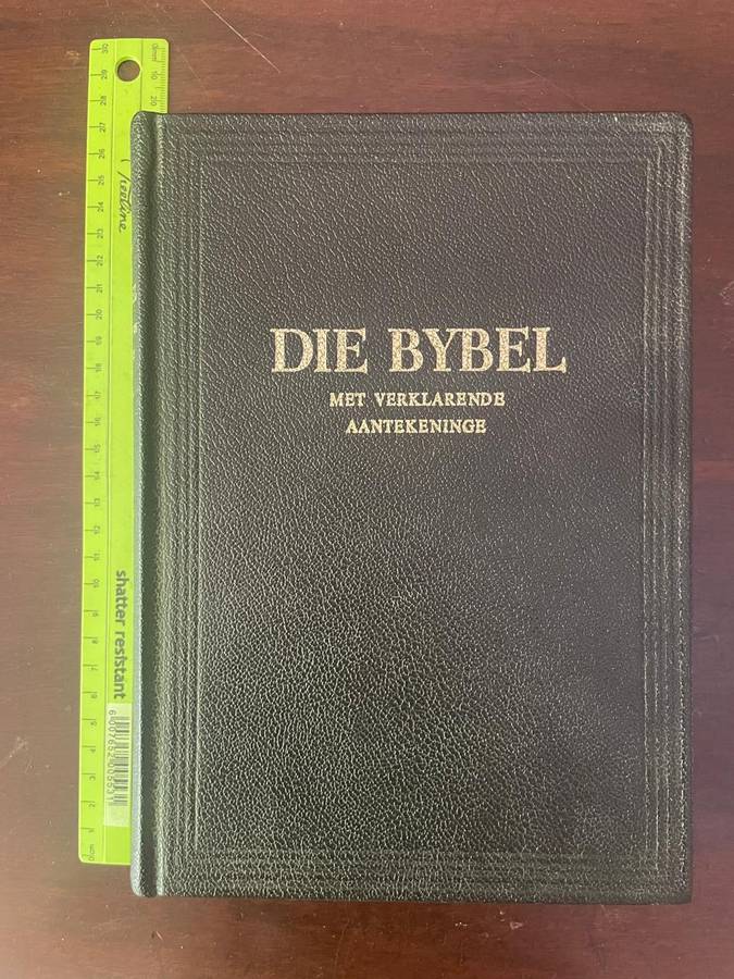 BYBEL MET VERKLARENDE AANTEKENINGE  3 VOLUMES