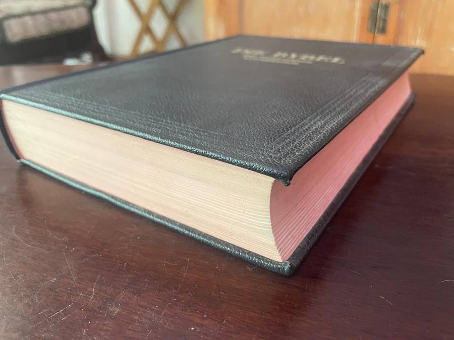 BYBEL MET VERKLARENDE AANTEKENINGE  3 VOLUMES