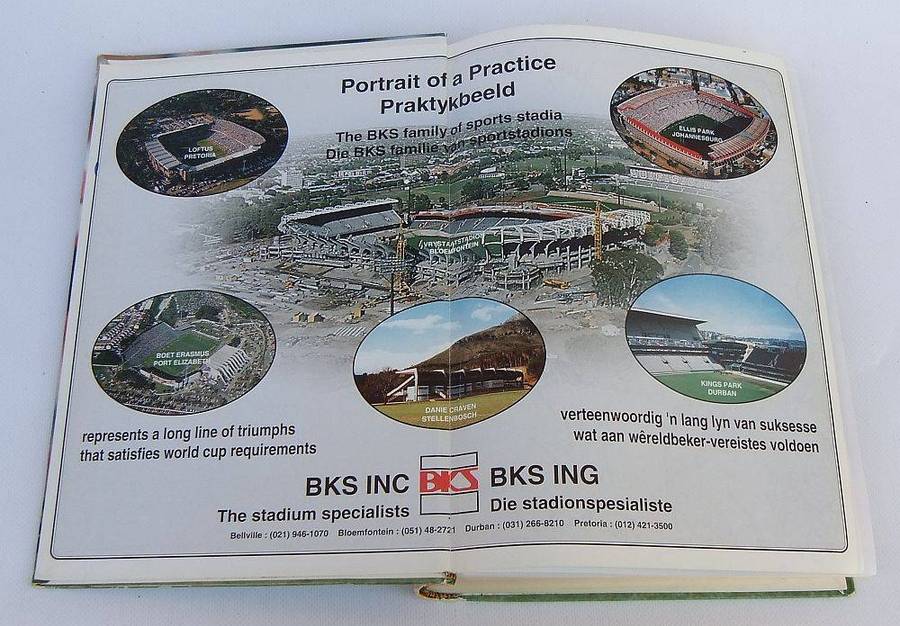 Vrystaat !! 100 Jaar 1895 - 1995 van Hardloop Rugby - First Edition - Autographed by 26 players