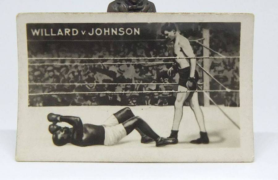 UNDER R100 - 1920`s Sports card - Jess Willard VS Jack Johnson - Boxing