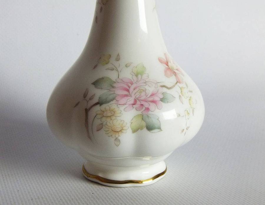 A vintage 1985 Royal Doulton posy vase in the Mystic Dawn pattern