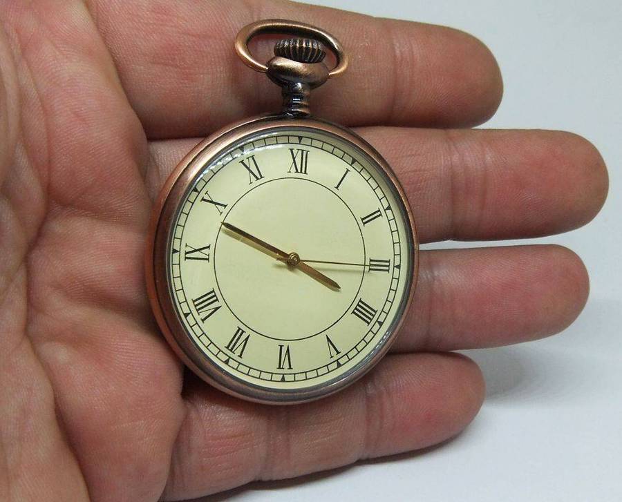 A "Kitchener" quartz pocket watch from the Classic Pocketwatches collection