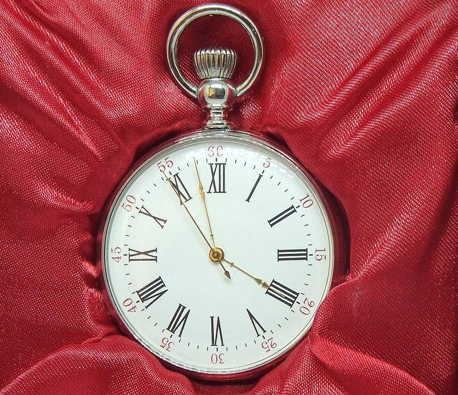 A "Pasteur" quartz pocket watch from the Classic Pocketwatches collection